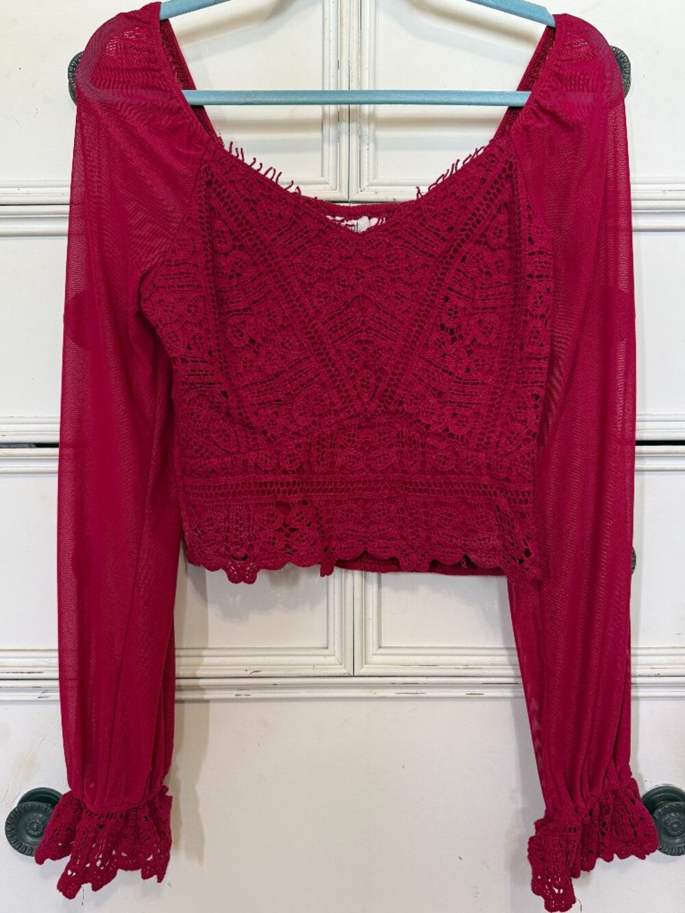 Women’s Long-Sleeve Crochet Lace Crop Top - Raspberry Pink - Size Small